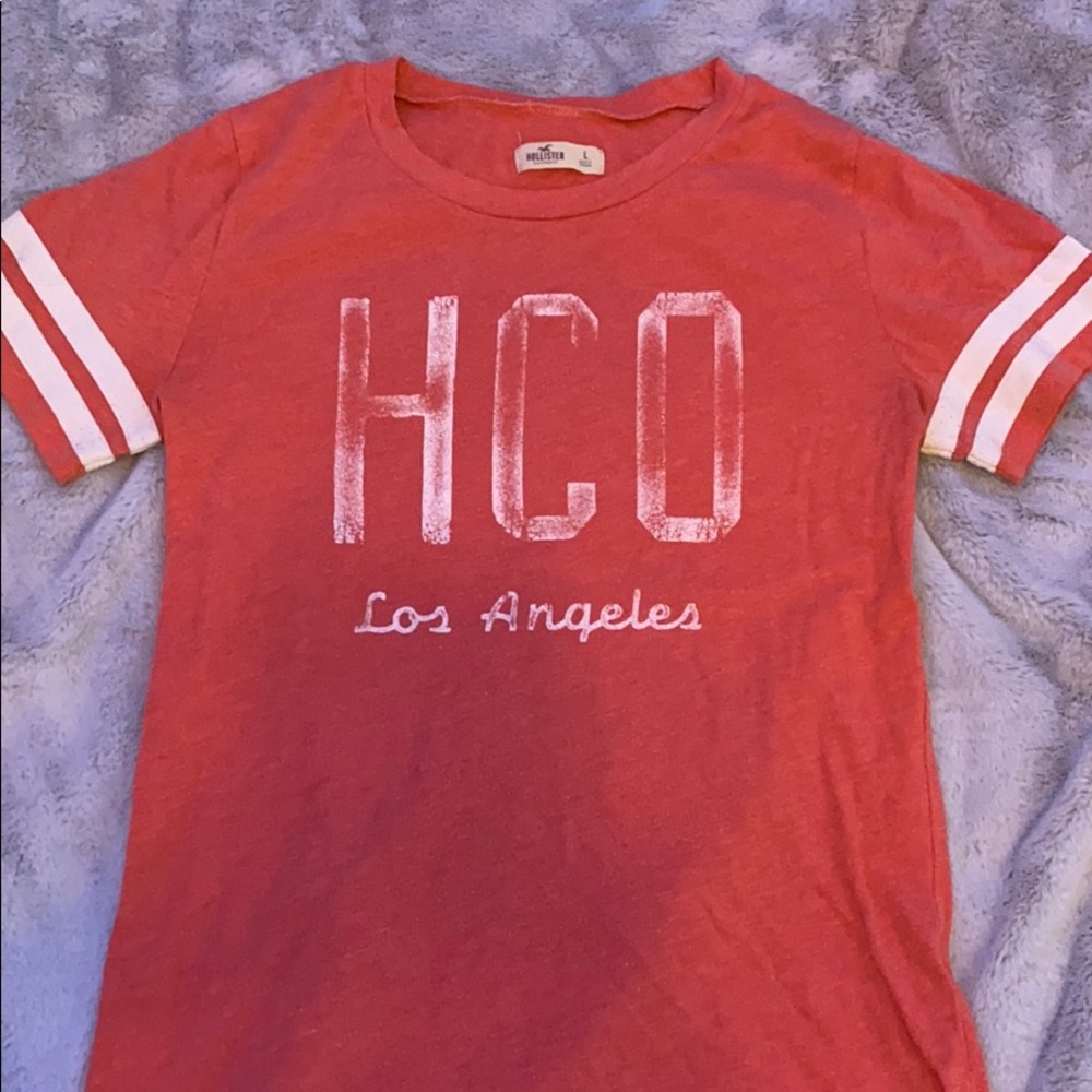 Hollister t-shirt